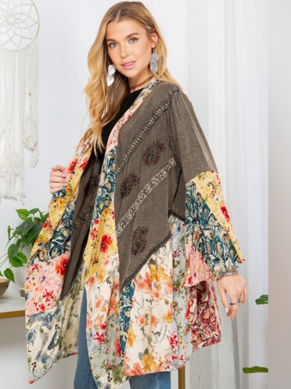 YOUNG THREADS Boho Patchwork Embroidery Floral Kimono Cardigan - Olive/Multicolo